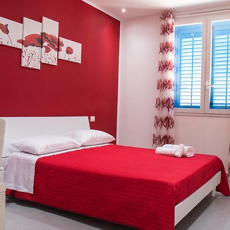 Bed and Breakfast L'Isola Del Sole Castelluzzo Exterior foto